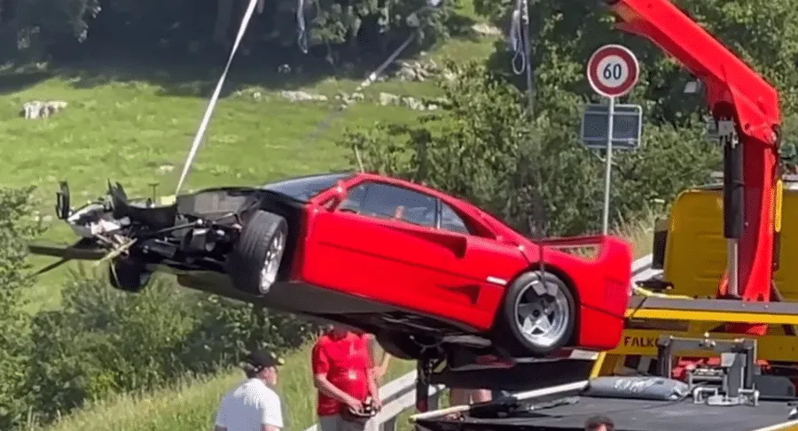 ferrari f40 distrutta in svizzera