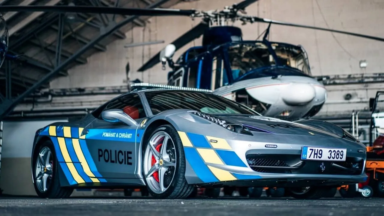 ferrari polizia 3