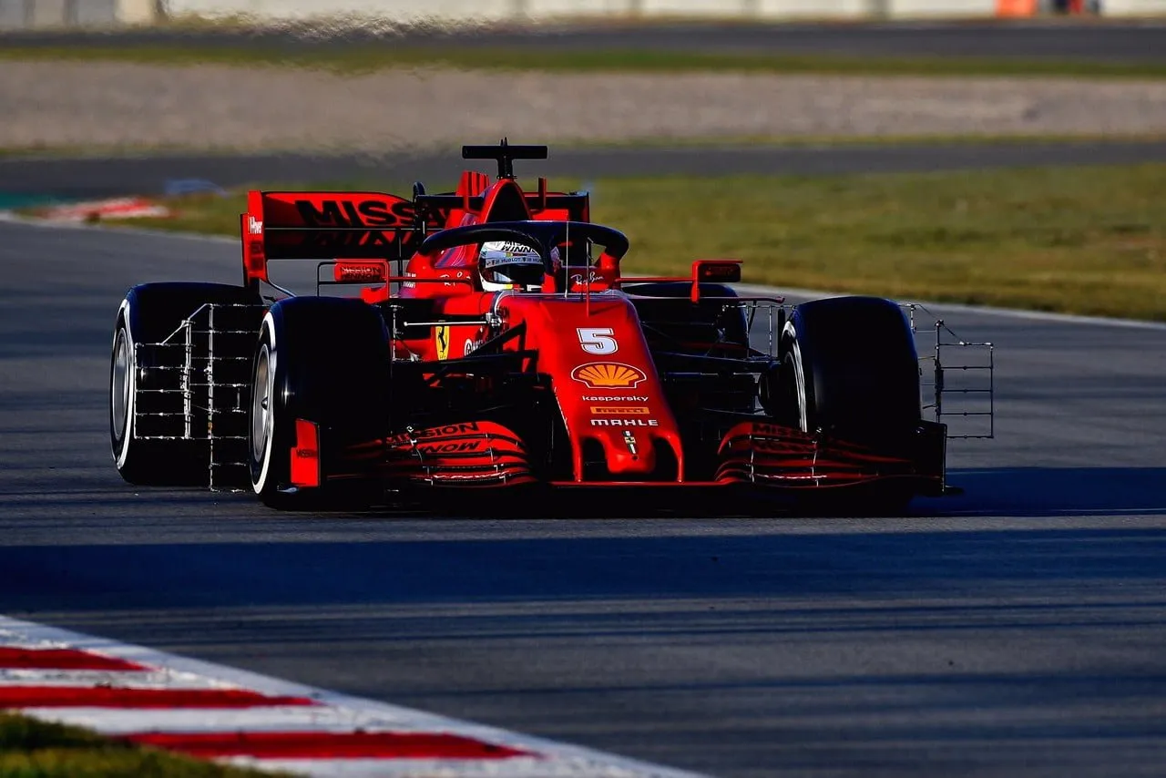 ferrari sf1000 test barcellona