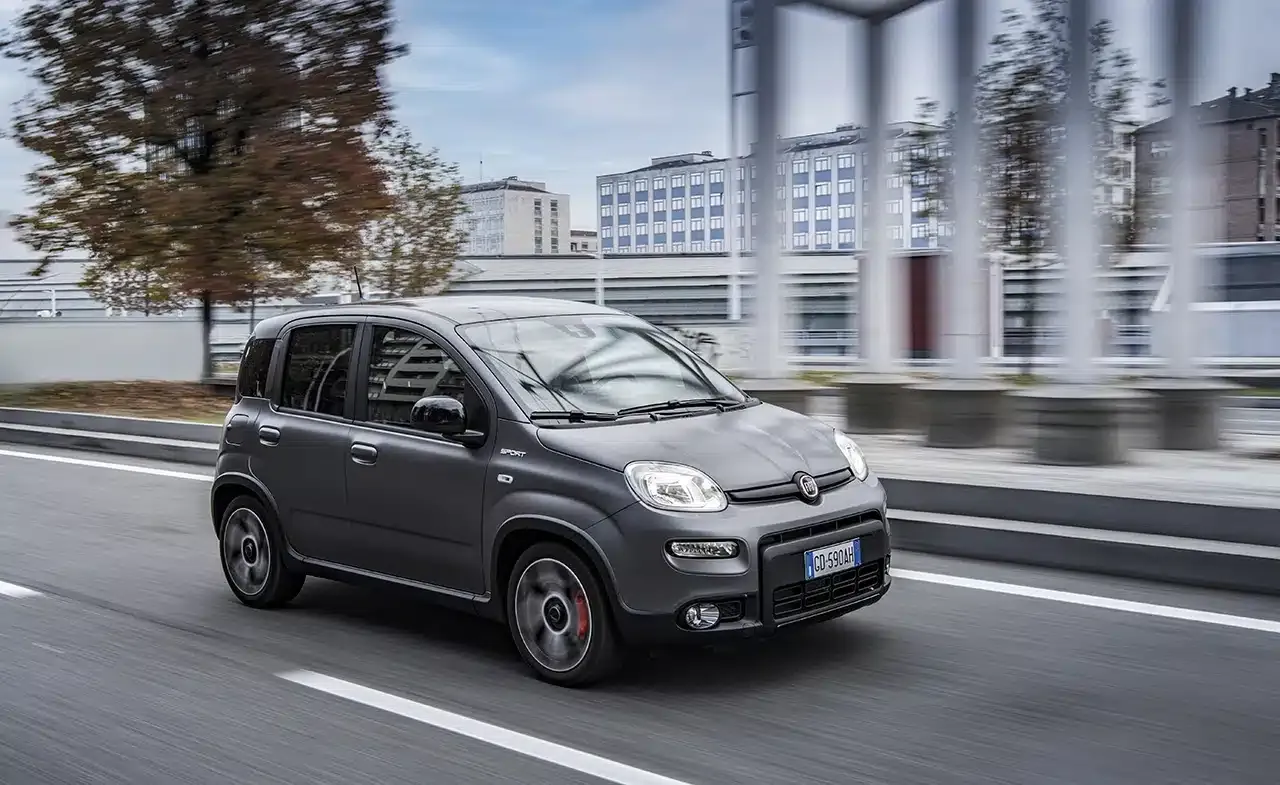 fiat panda hybrid 2023