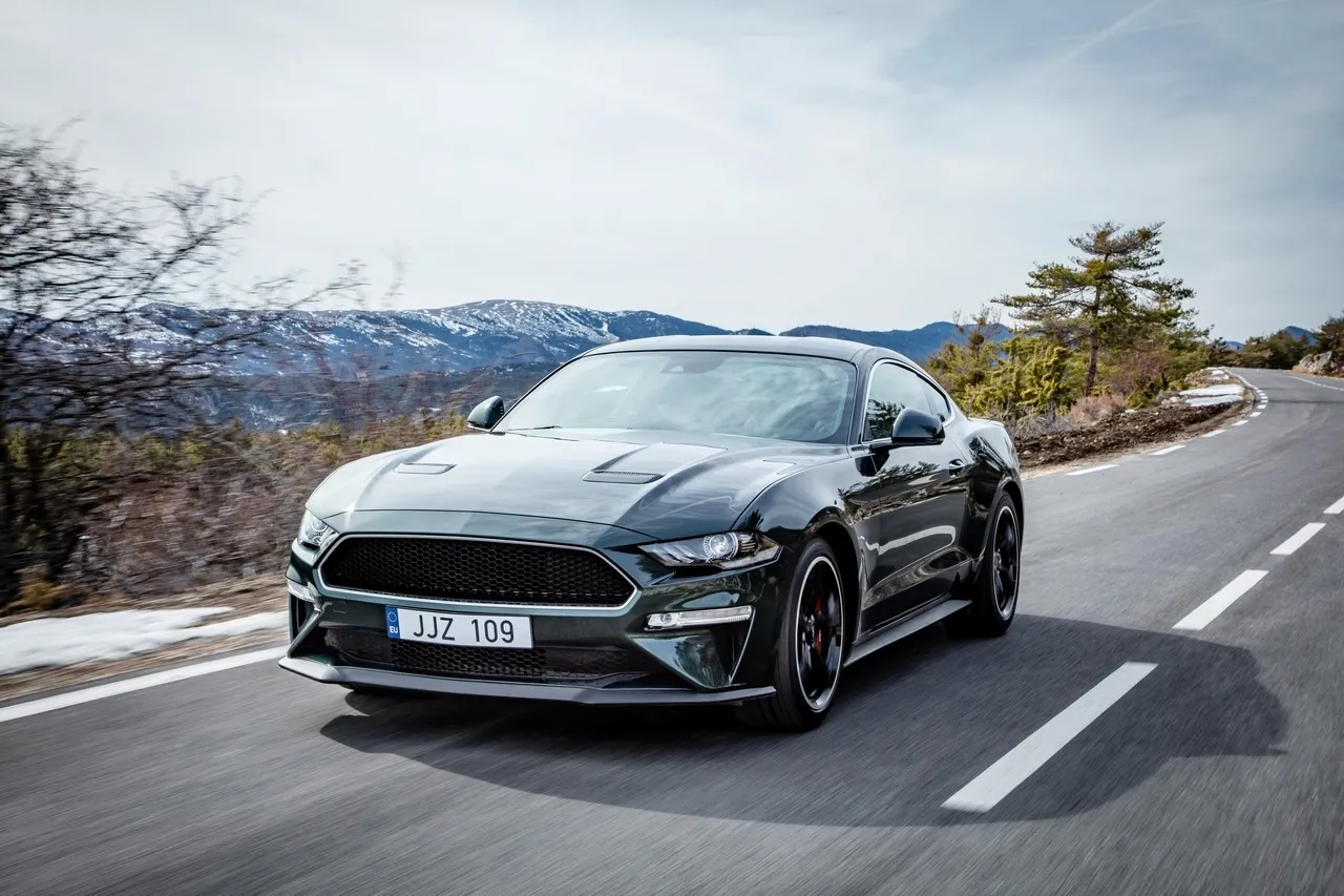 ford 2018 geneva mustang bullit 01