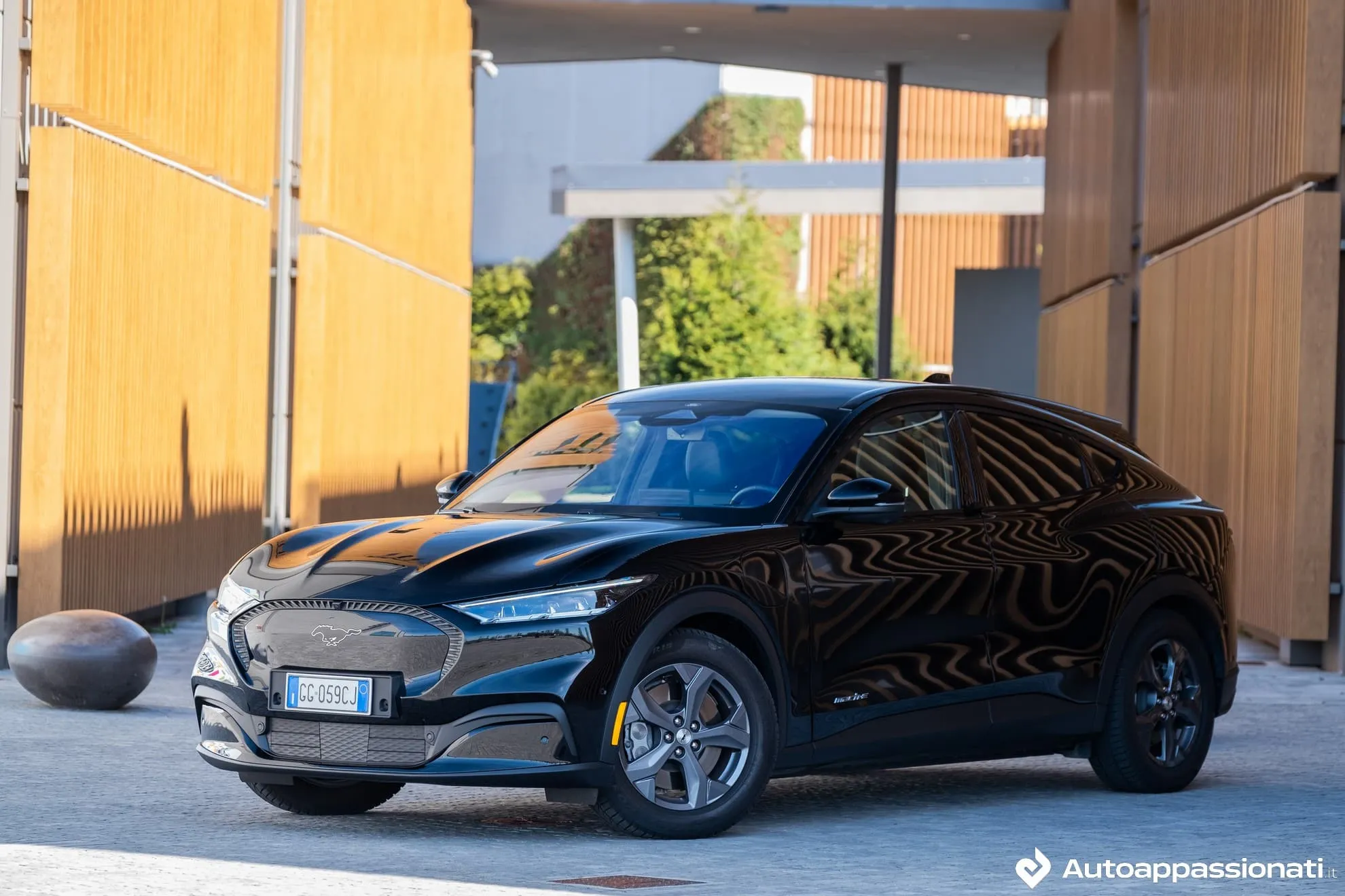 ford mach e rwd ext range 21