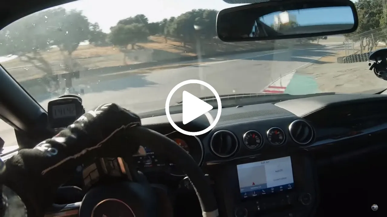 ford mustang shelby gt500 onboard