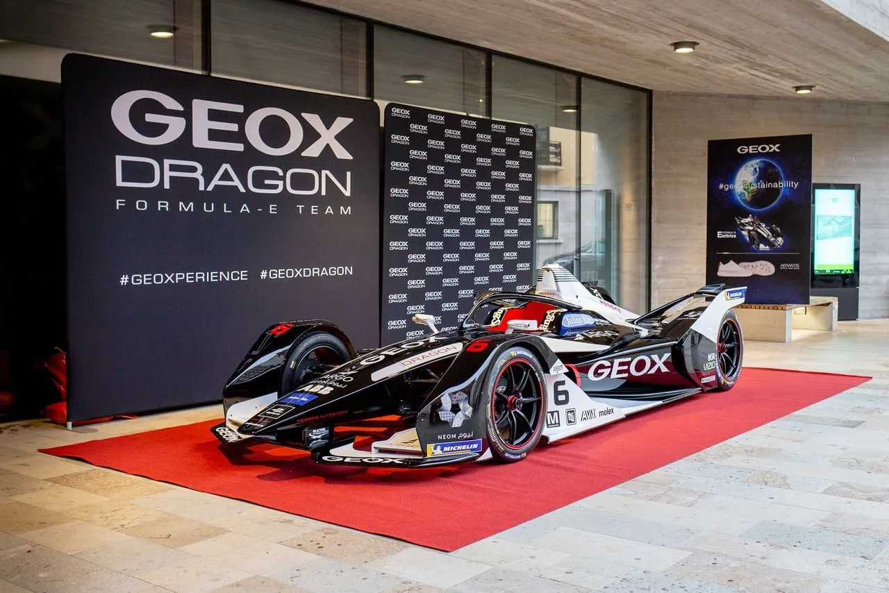 geox dragon s6 livery 2