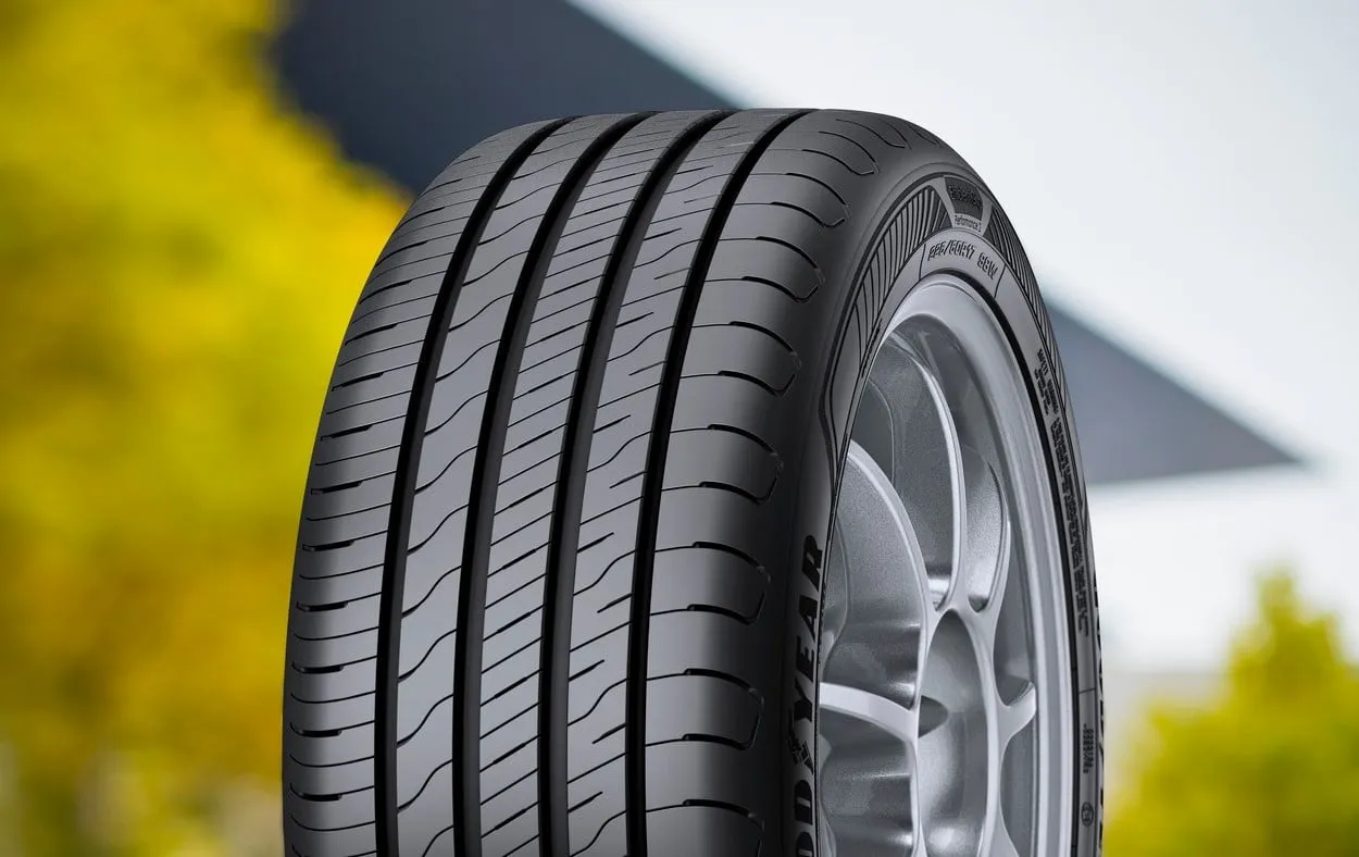 goodyear efficientgrip performance 2