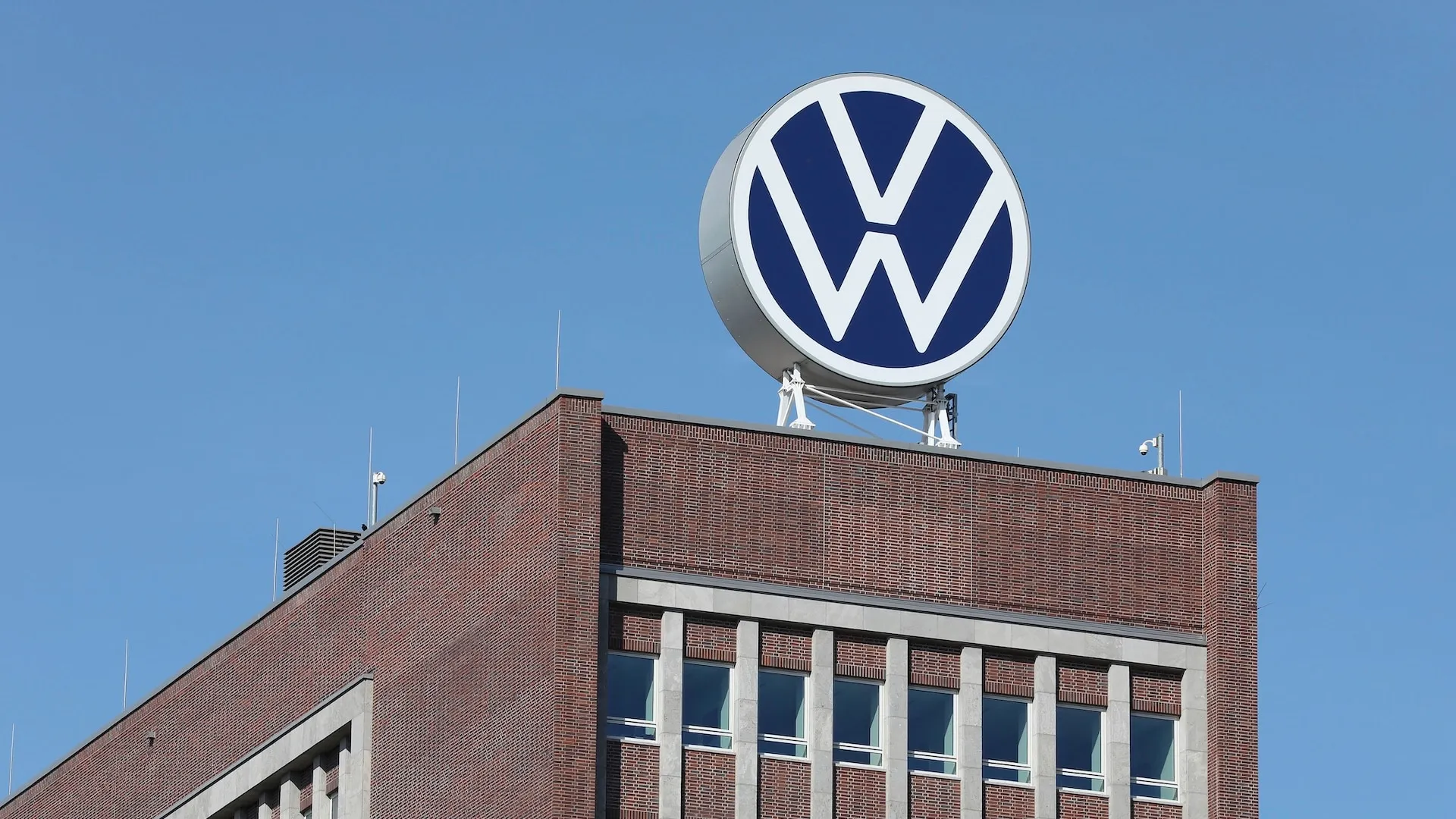 gruppo volkswagen fabbrica 16 9