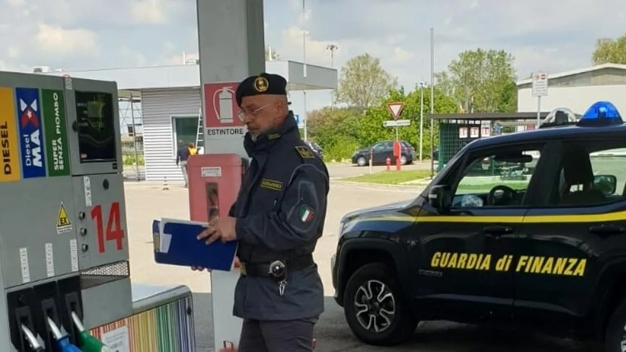 guardia finanza carburante