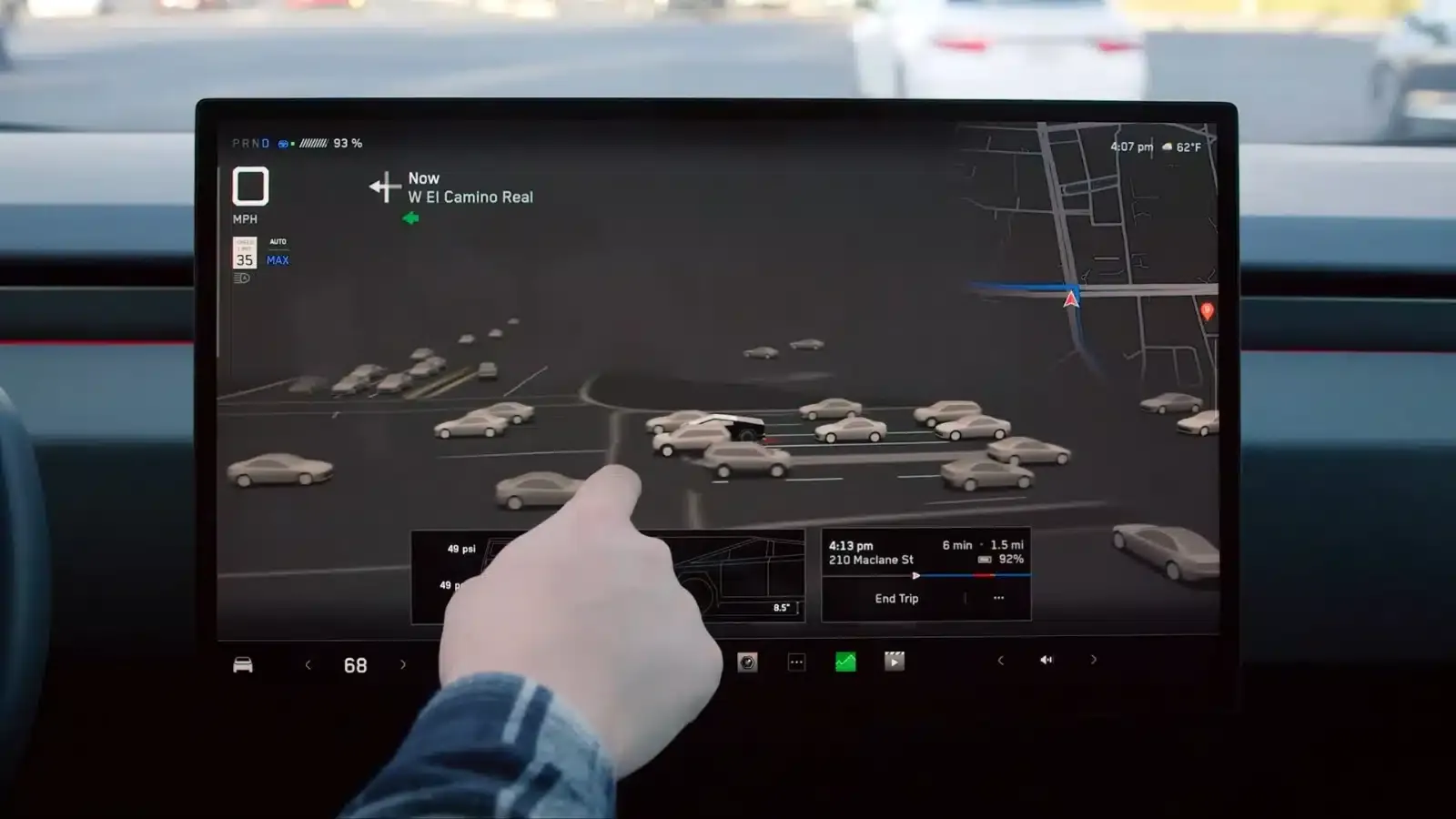 guida autonoma tesla