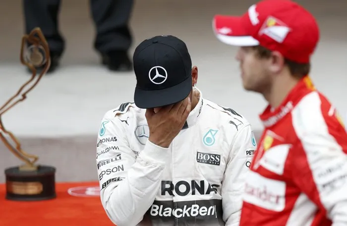 hamilton sotto inchiesta