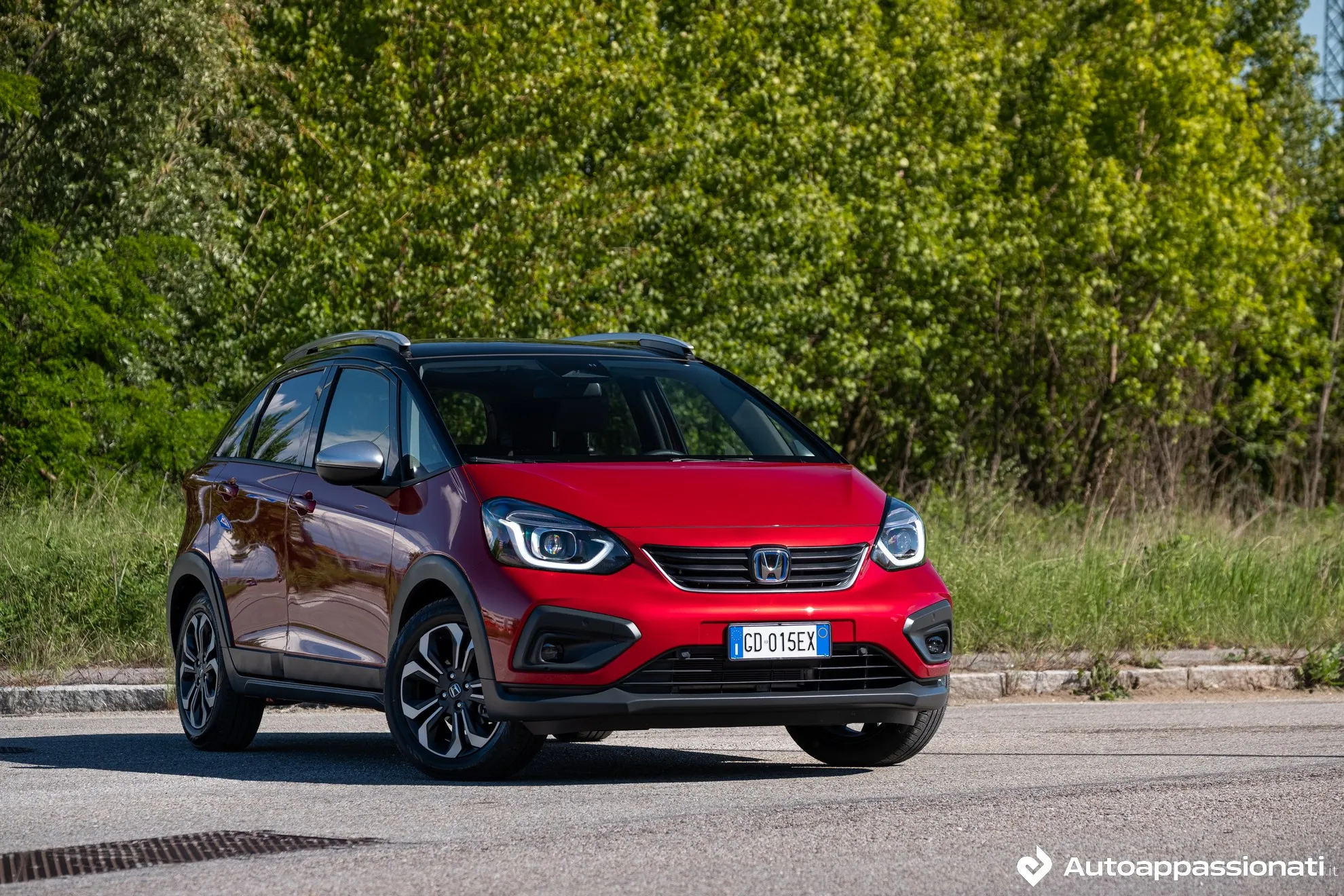 honda jazz crosstar premium crystal red