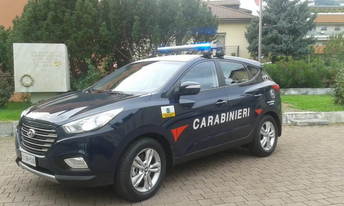 hyundai ix35 fuel cell carabinieri bolzano