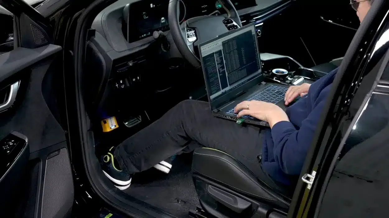 hyundai motor and samsung unveil private 5g redcap technology