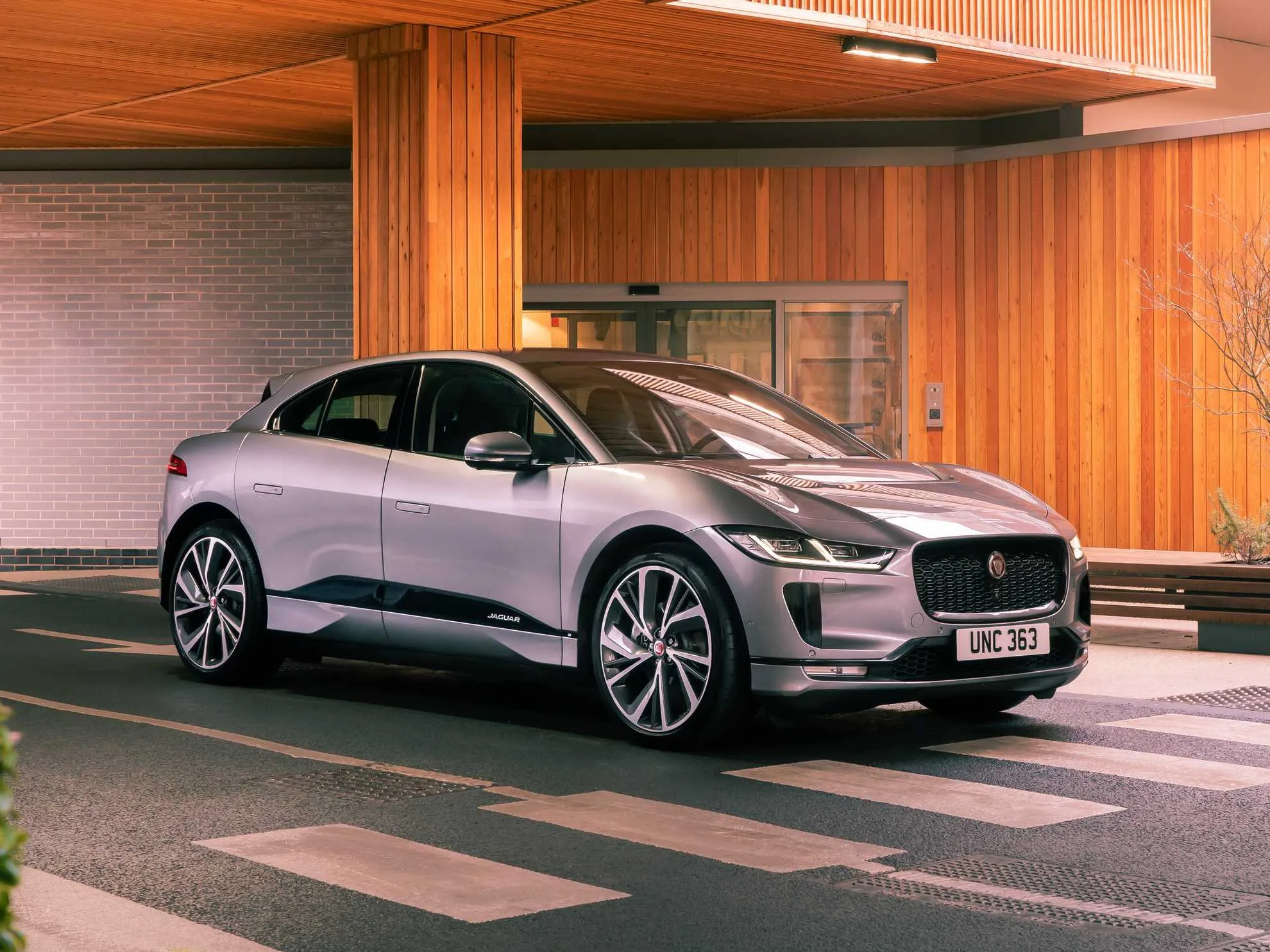jaguar i pace ev400 awd s black pack 73
