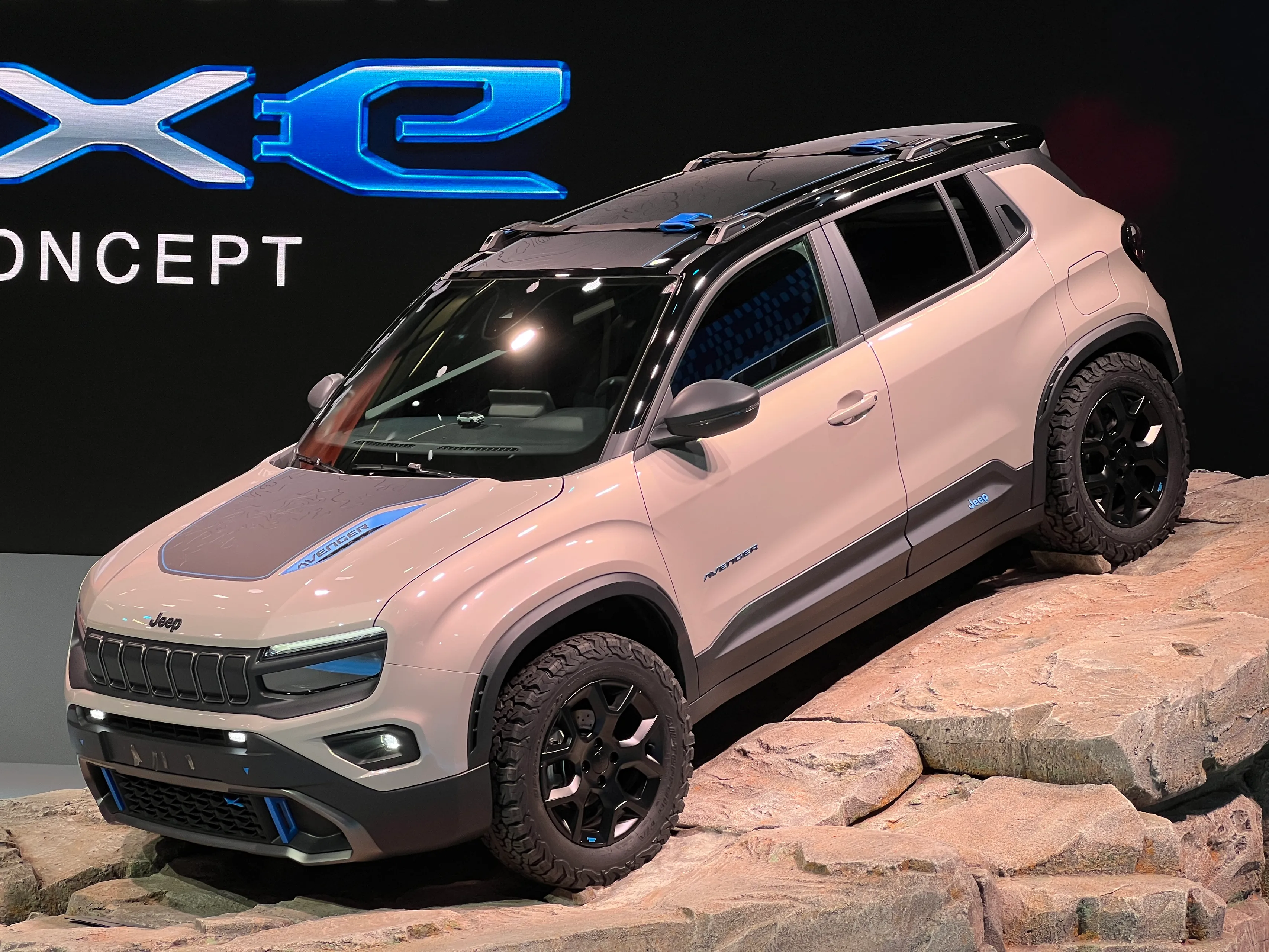 jeep avenger 4x4 concept