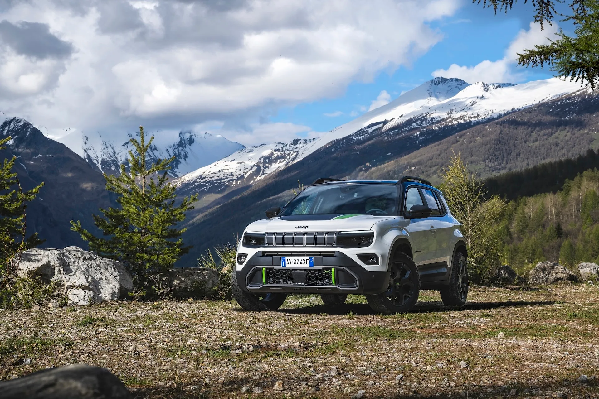 jeep avenger 4xe frontale hero