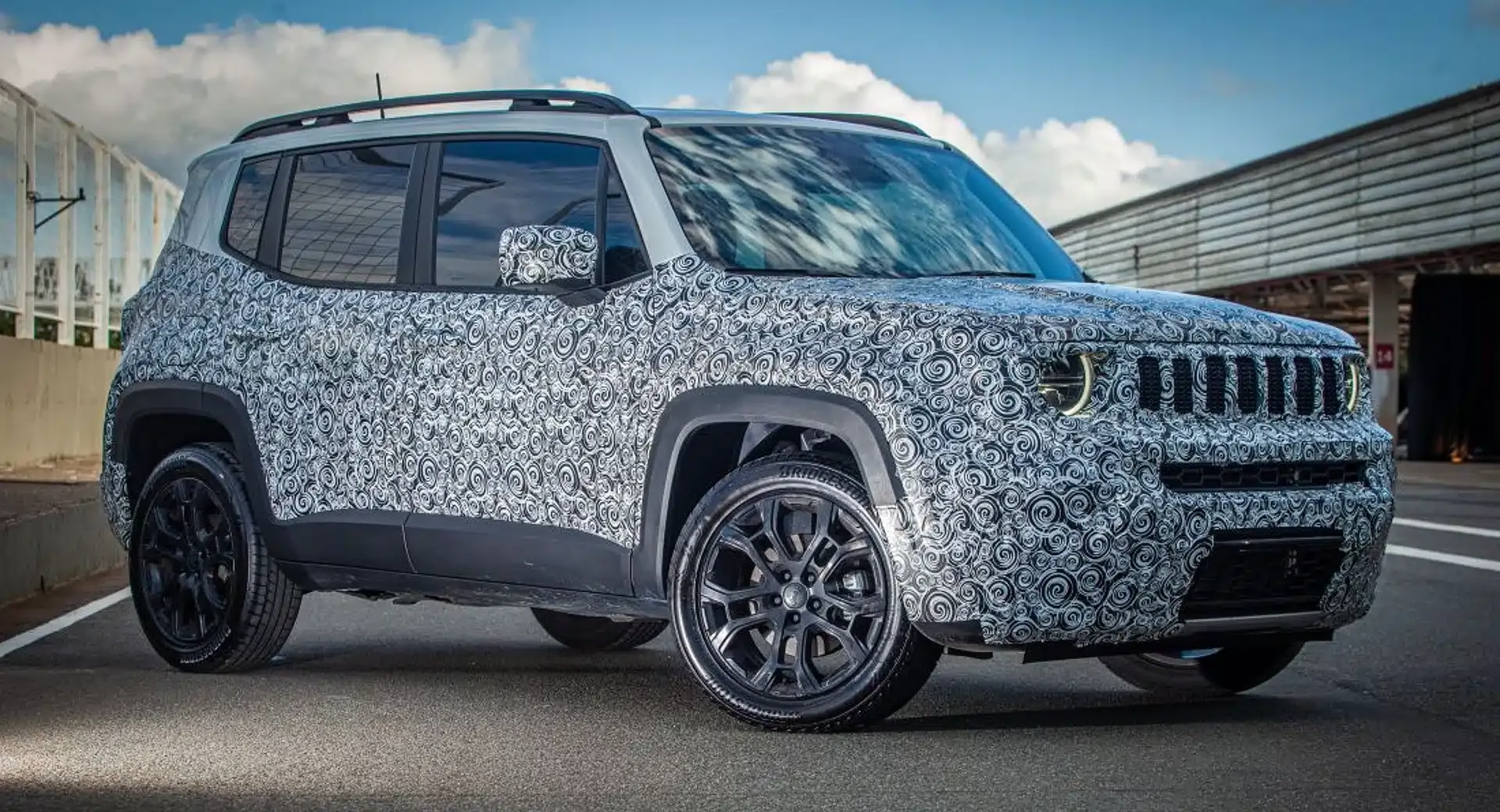 jeep renegade teaser