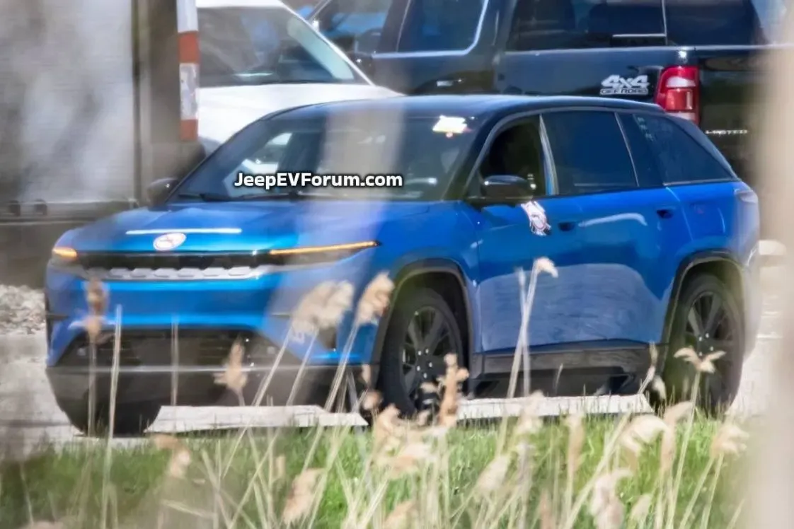 jeep wagoneer s 1122x748 1