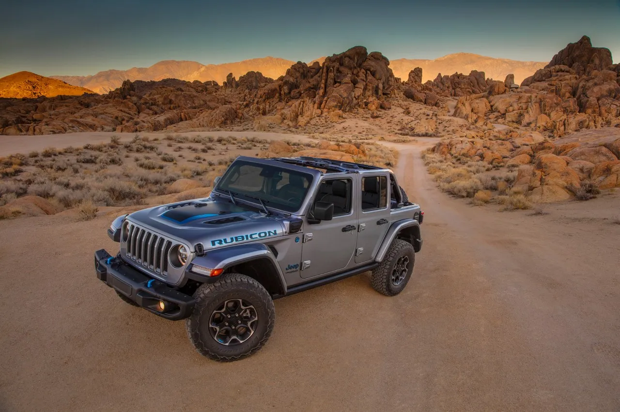 jeep wrangler 4xe 2021 02
