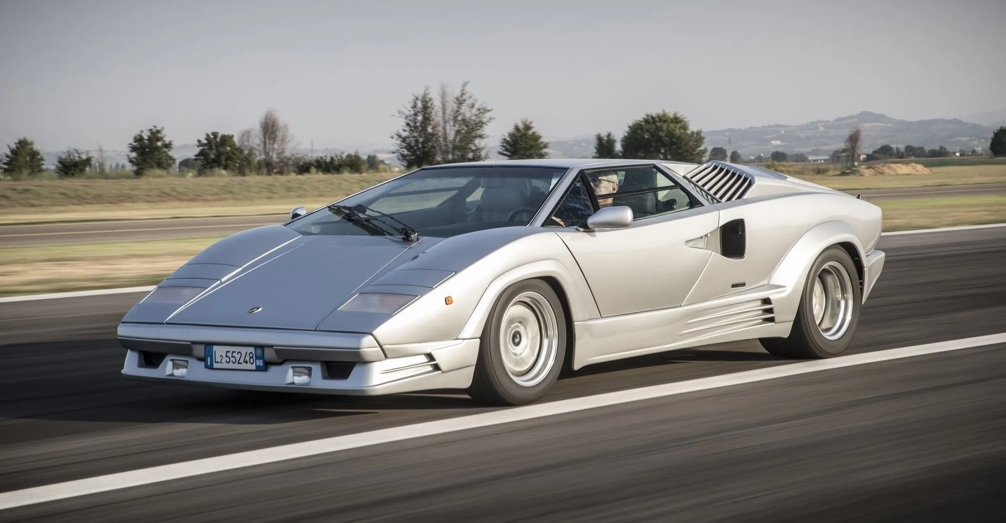 lamborghini countach 05