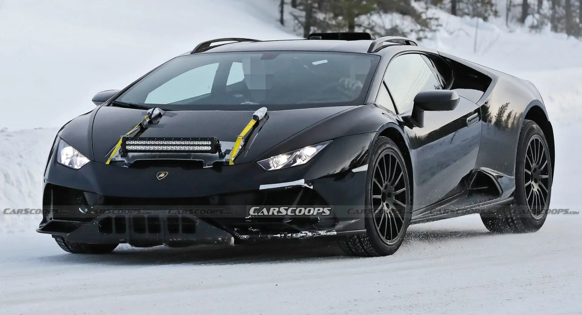 lamborghini huracan sterrato scoop main