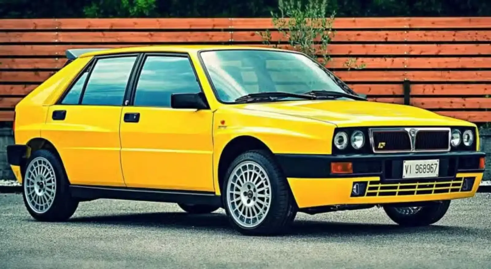 lancia delta hf integrale roberto baggio 758x416 1