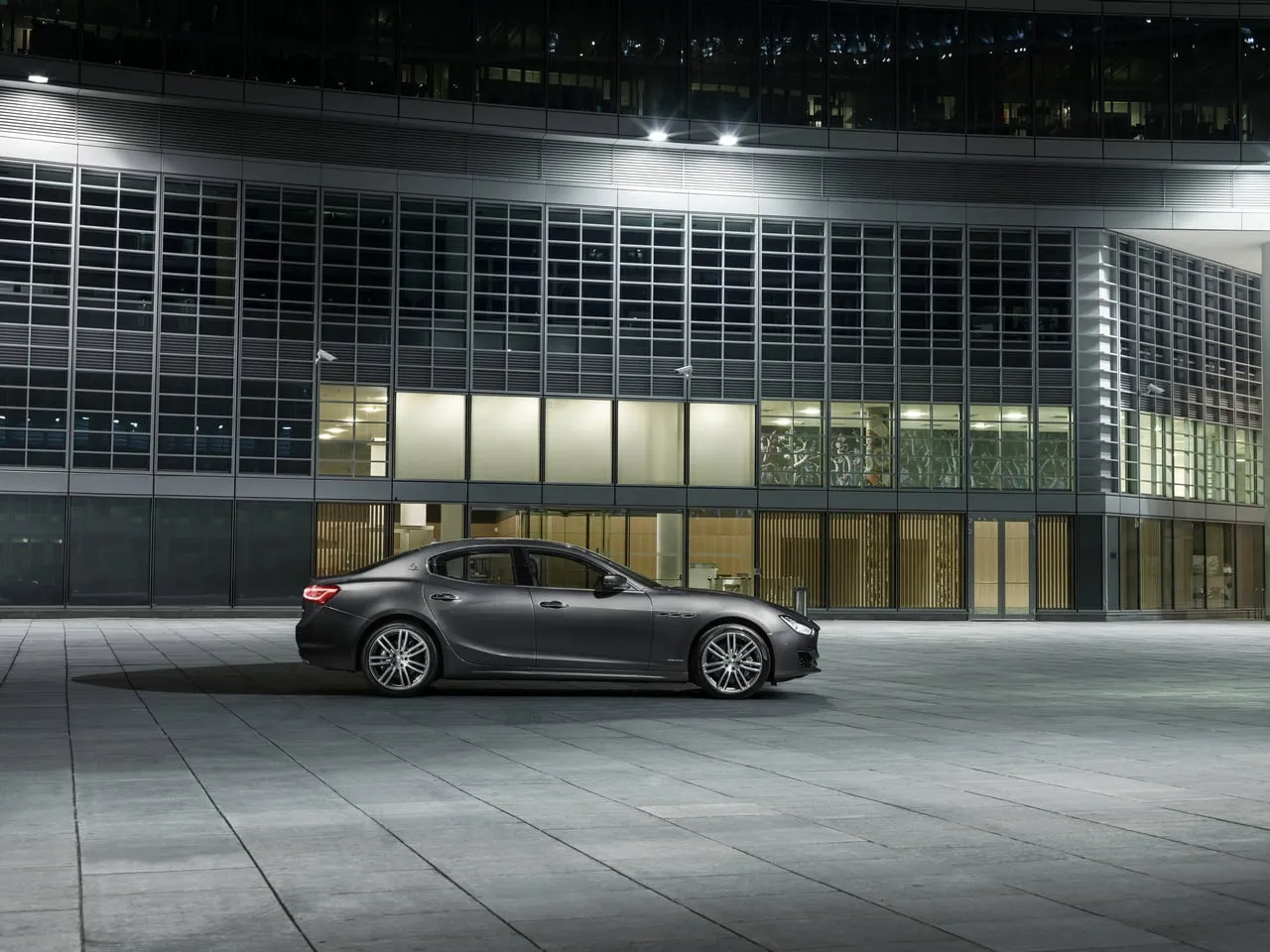 large 15285 maseratighibli