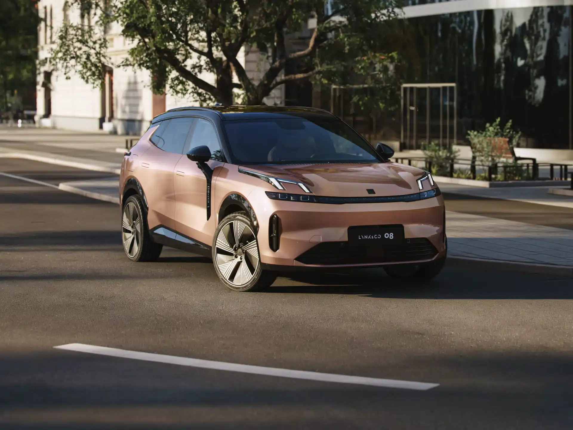 lynkco 08eu hero front