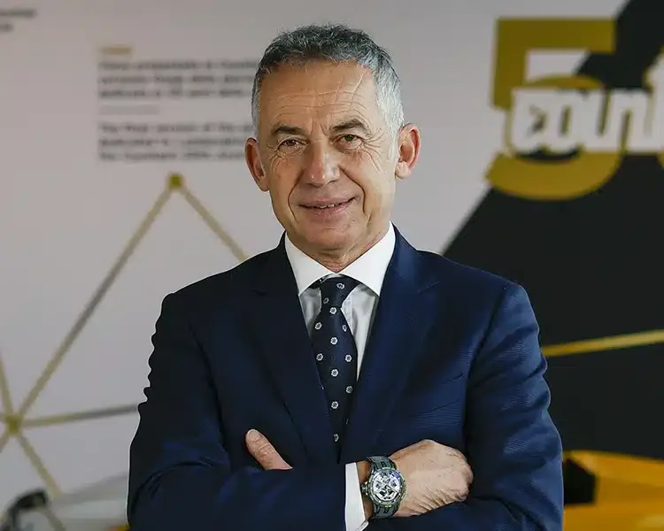 maurizio reggiani americana