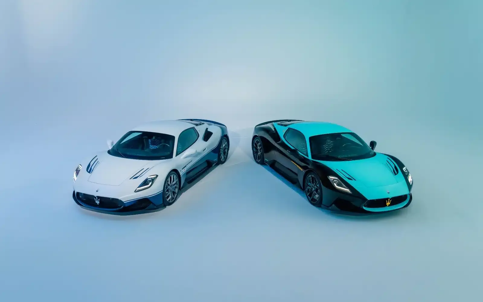 medium 24108 maseratimc20icona mc20leggenda