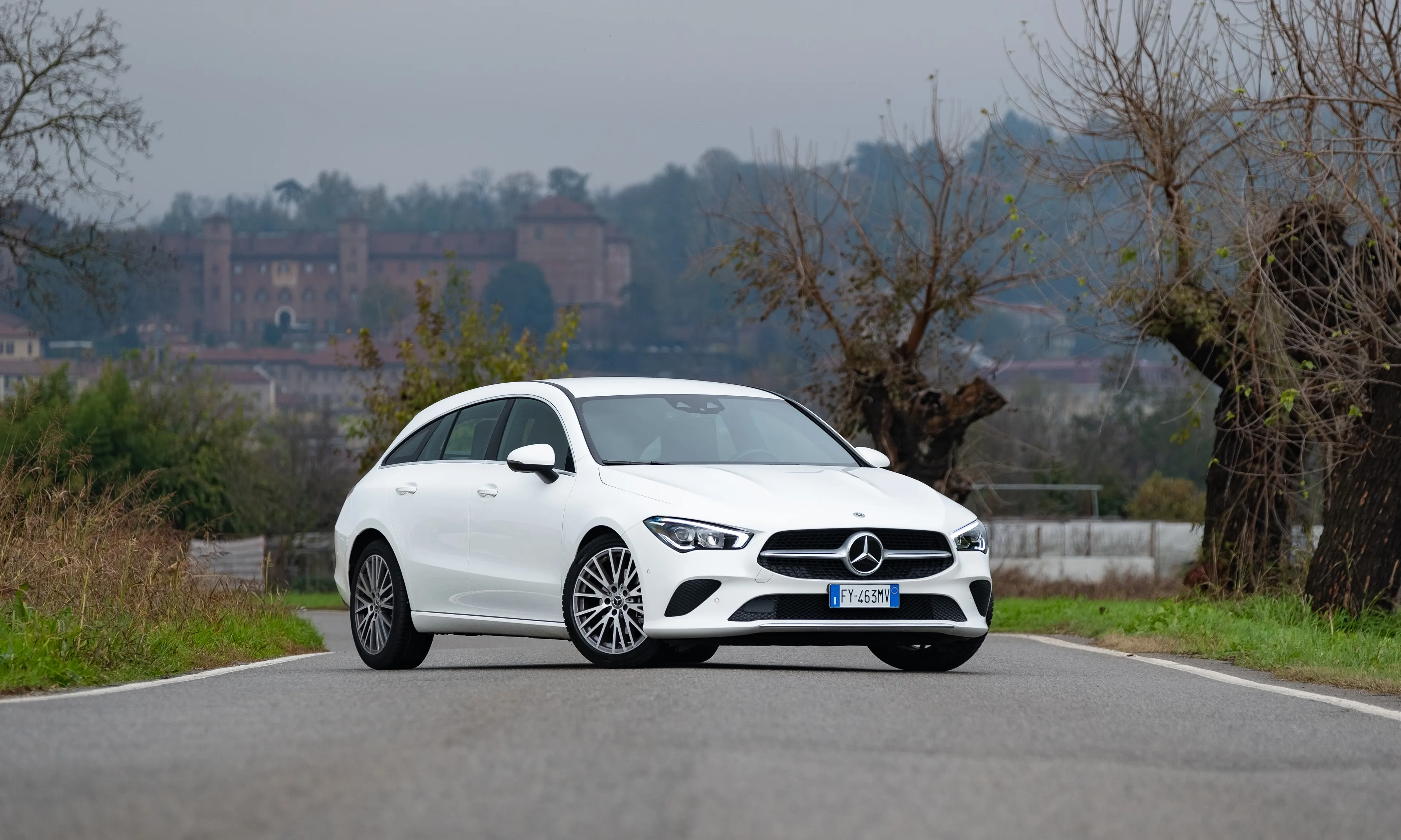 mercedes cla shooting brake copertina