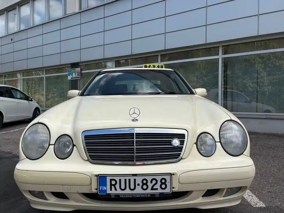 mercedes classe e 2 milioni di km frontale