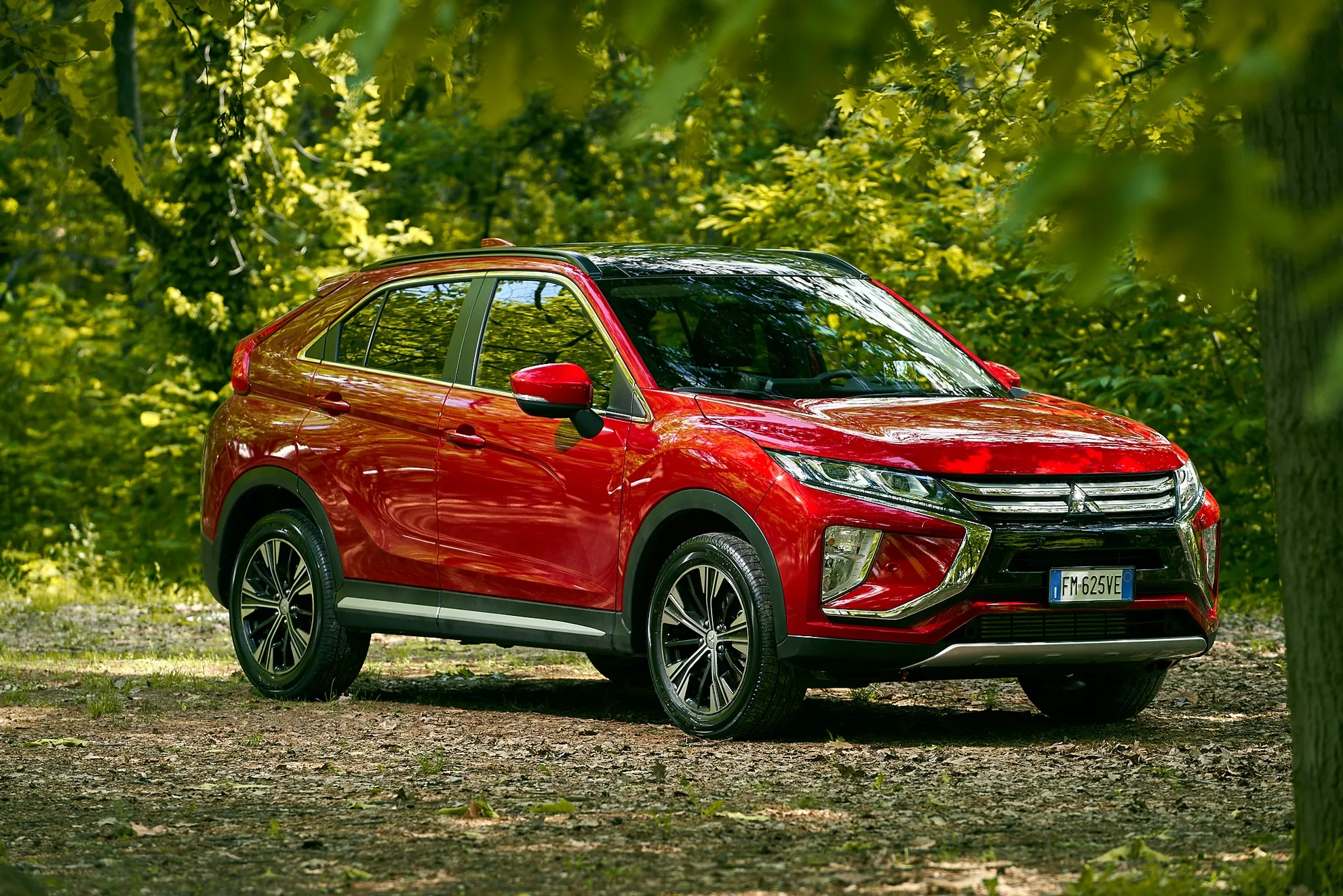 mitsubishi eclipse cross copertina