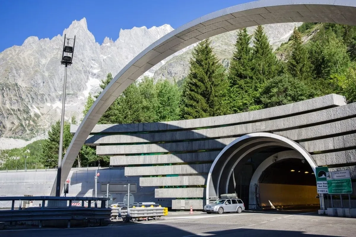 monte bianco traforto