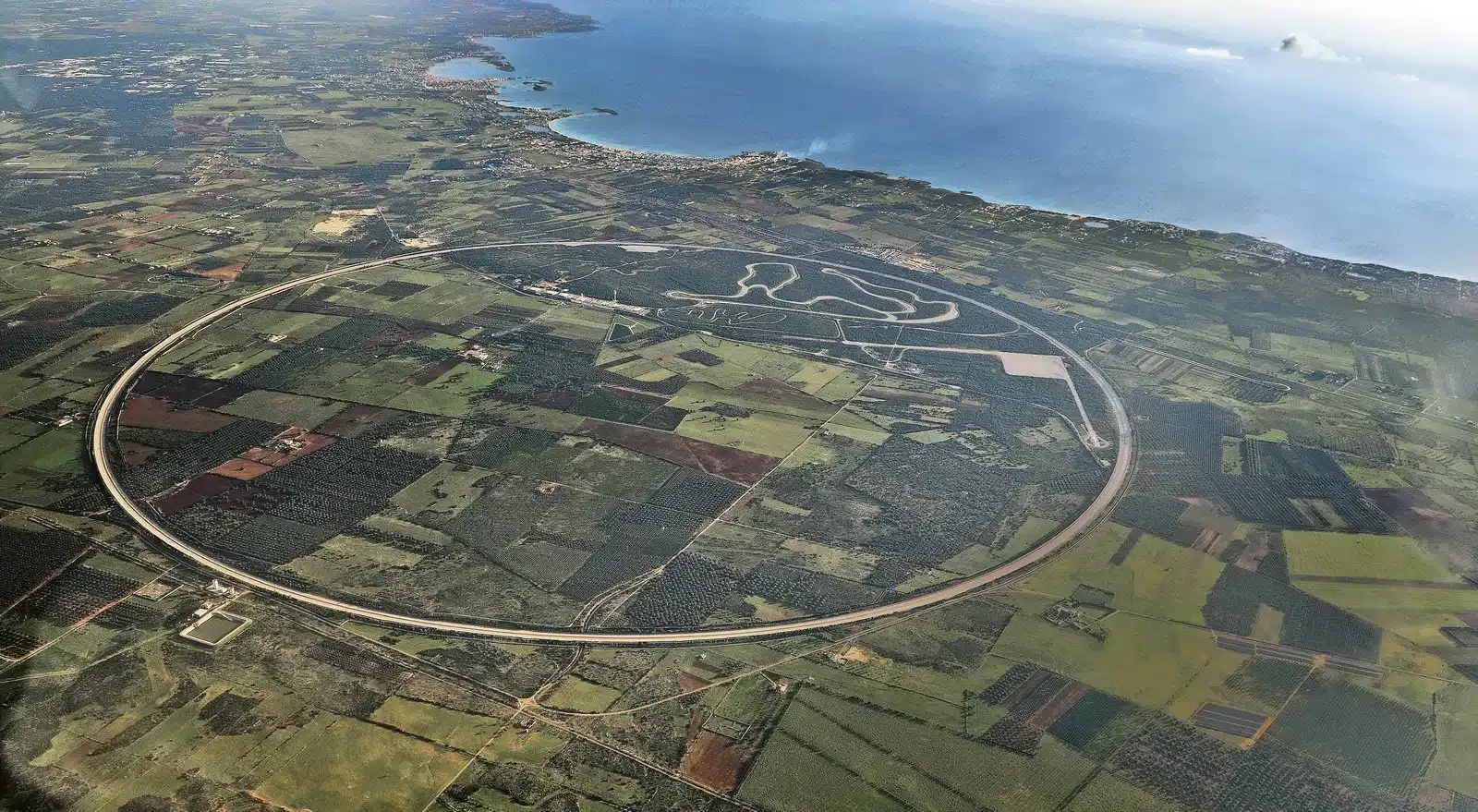 nardo technical center porsche 5