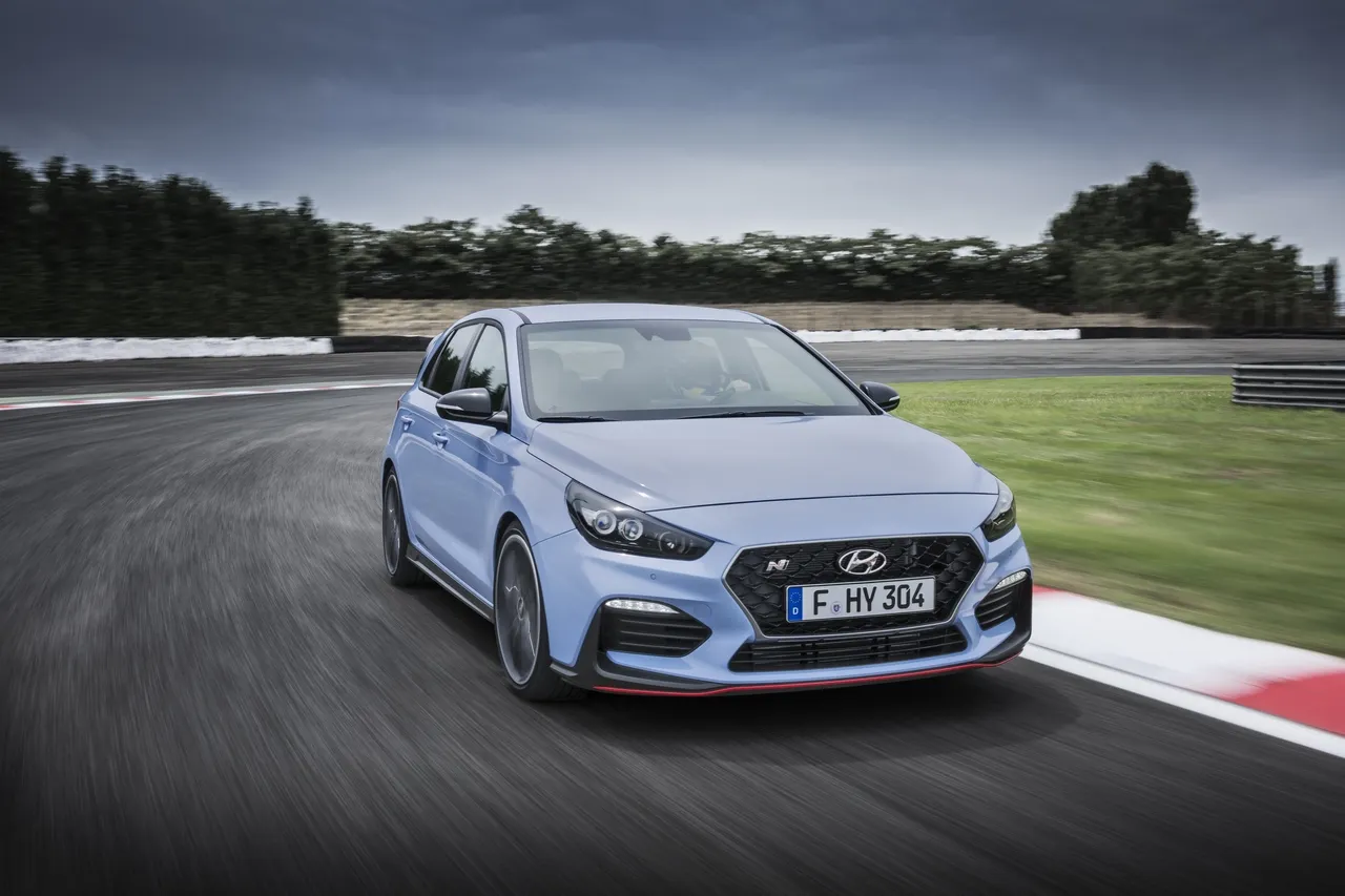 nuova hyundai i30 n copertina