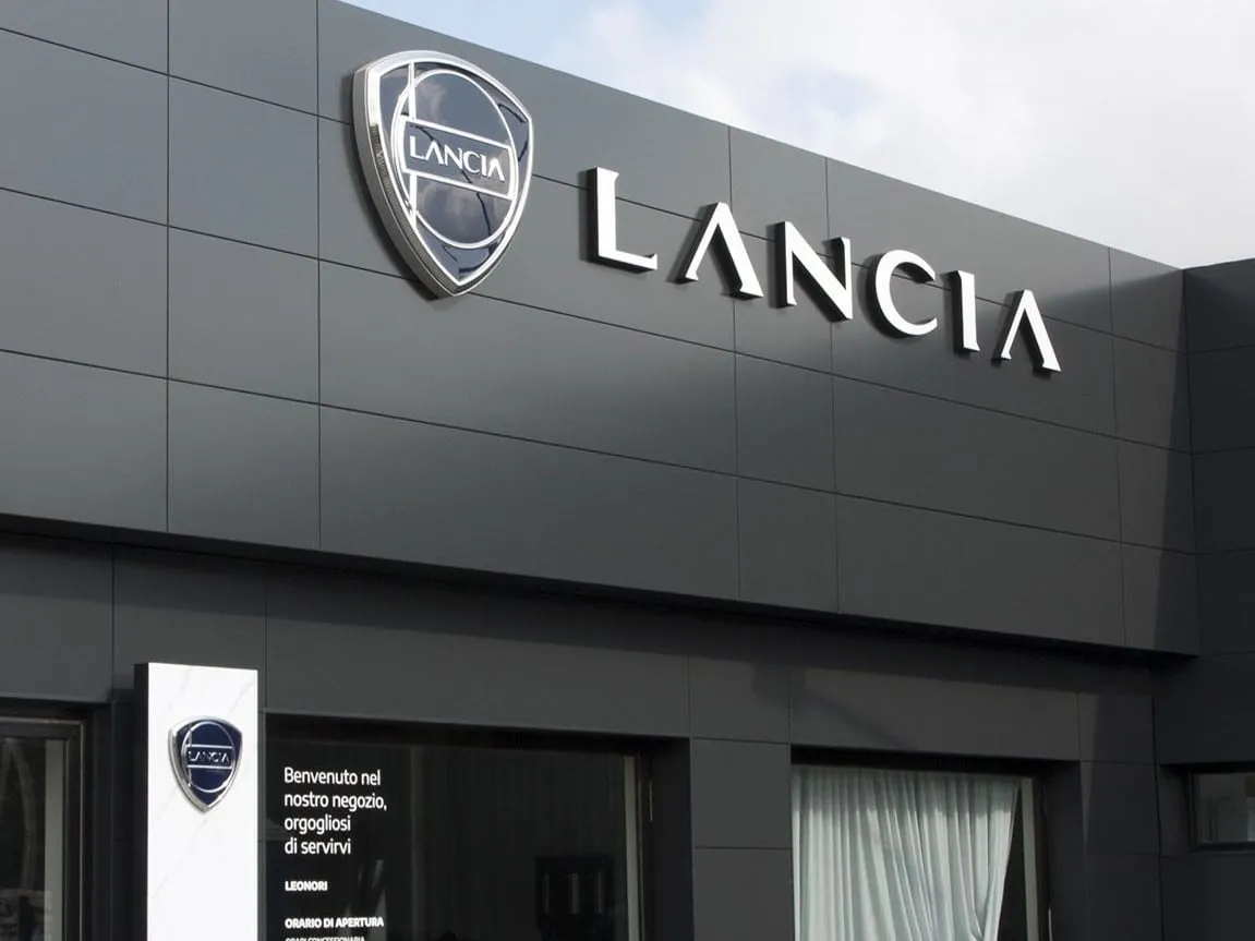 nuovi showroom lancia