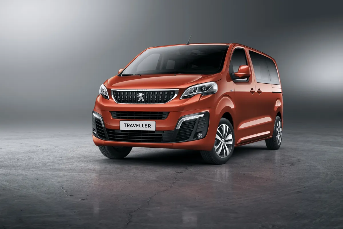 nuovo peugeot traveller copertina 1
