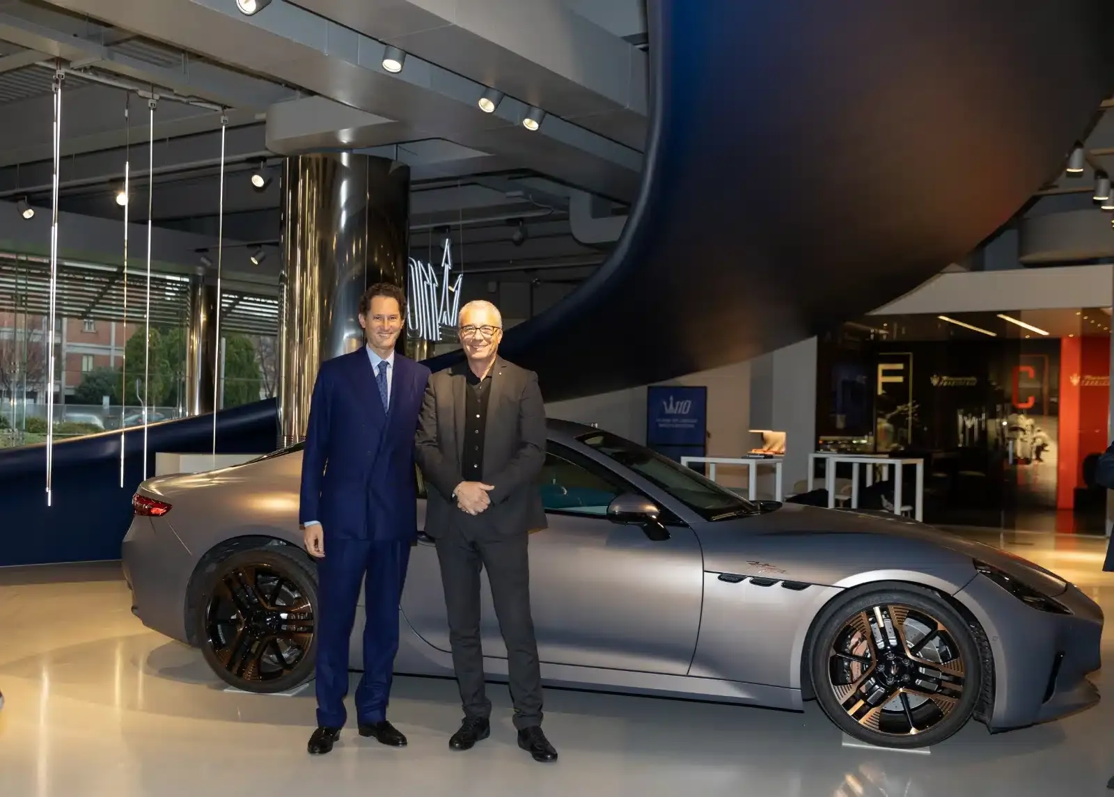 original 25285 hero il presidente di stellantis john elkann incontra le persone di maserati modena 4dec2024