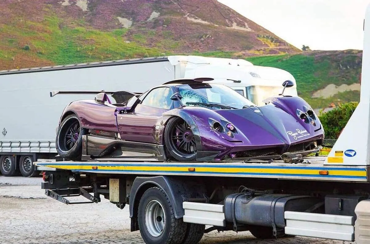 pagani zonda hamilton crashed