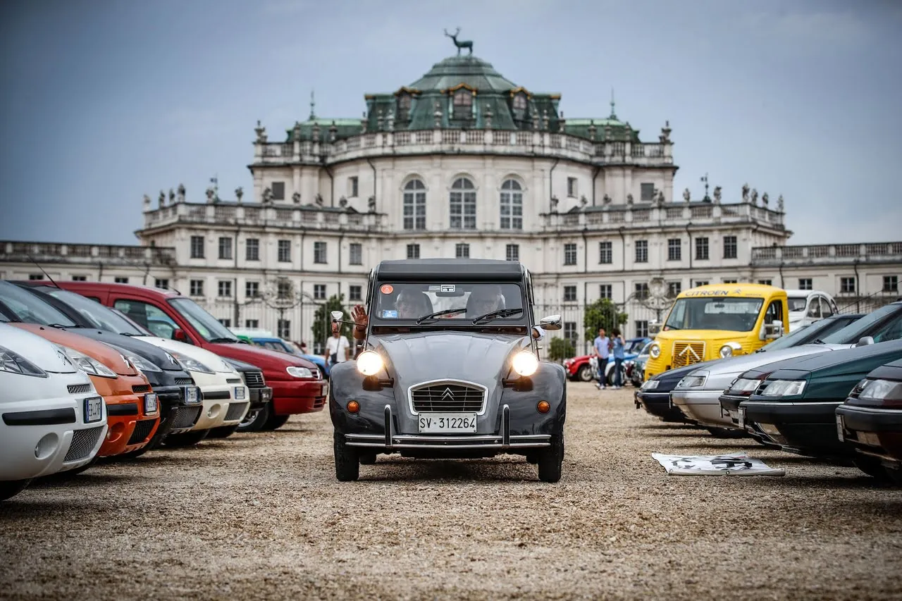 parco valentino raduno nazionale 100 citroen per 100 anni 14