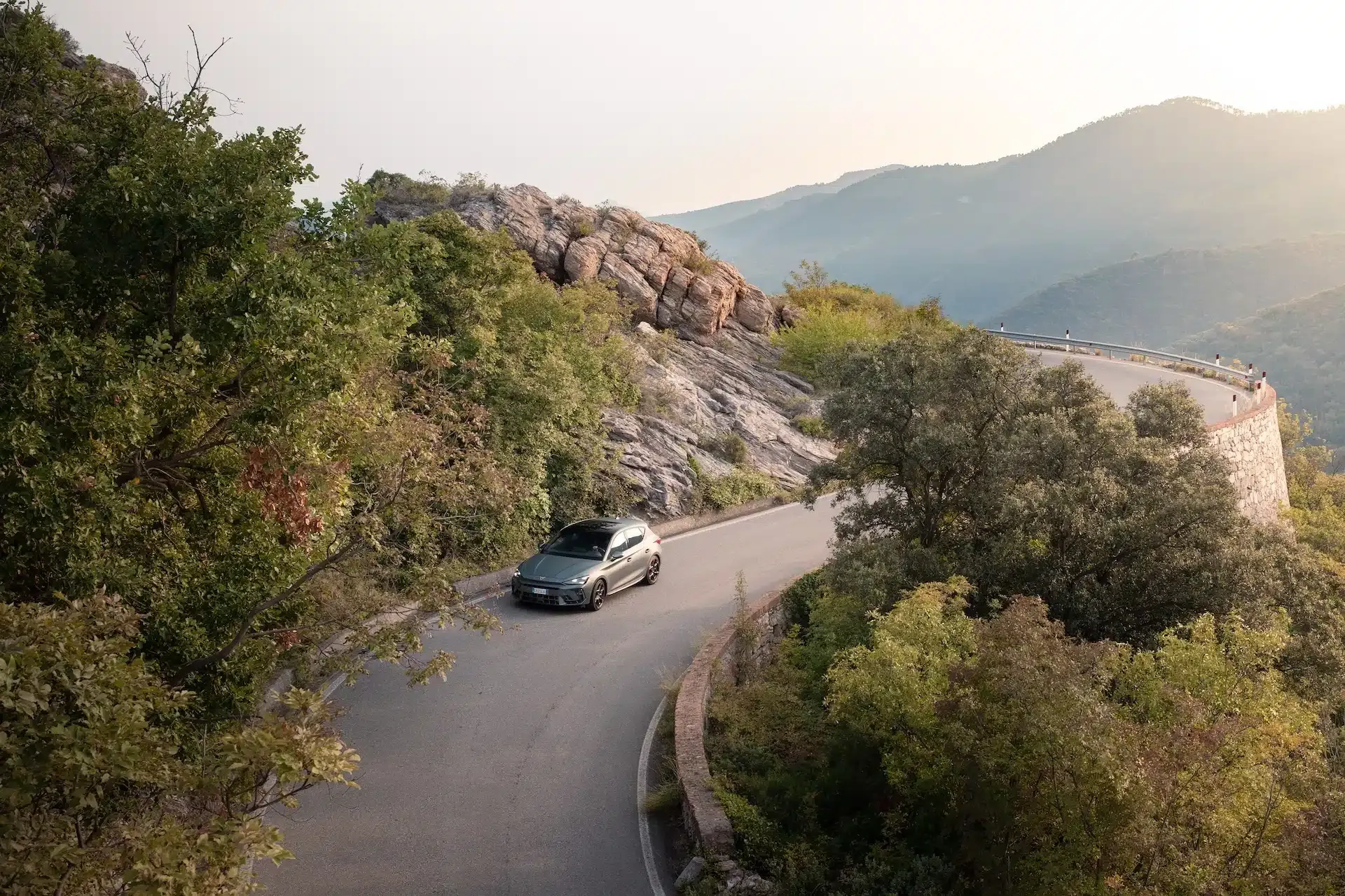 percorsi italiani cupra vz hybrid michelin 2025