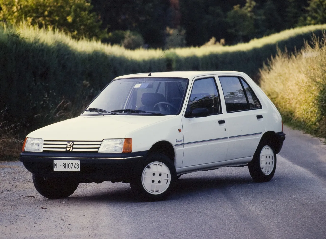 peugeot 205 junior 1