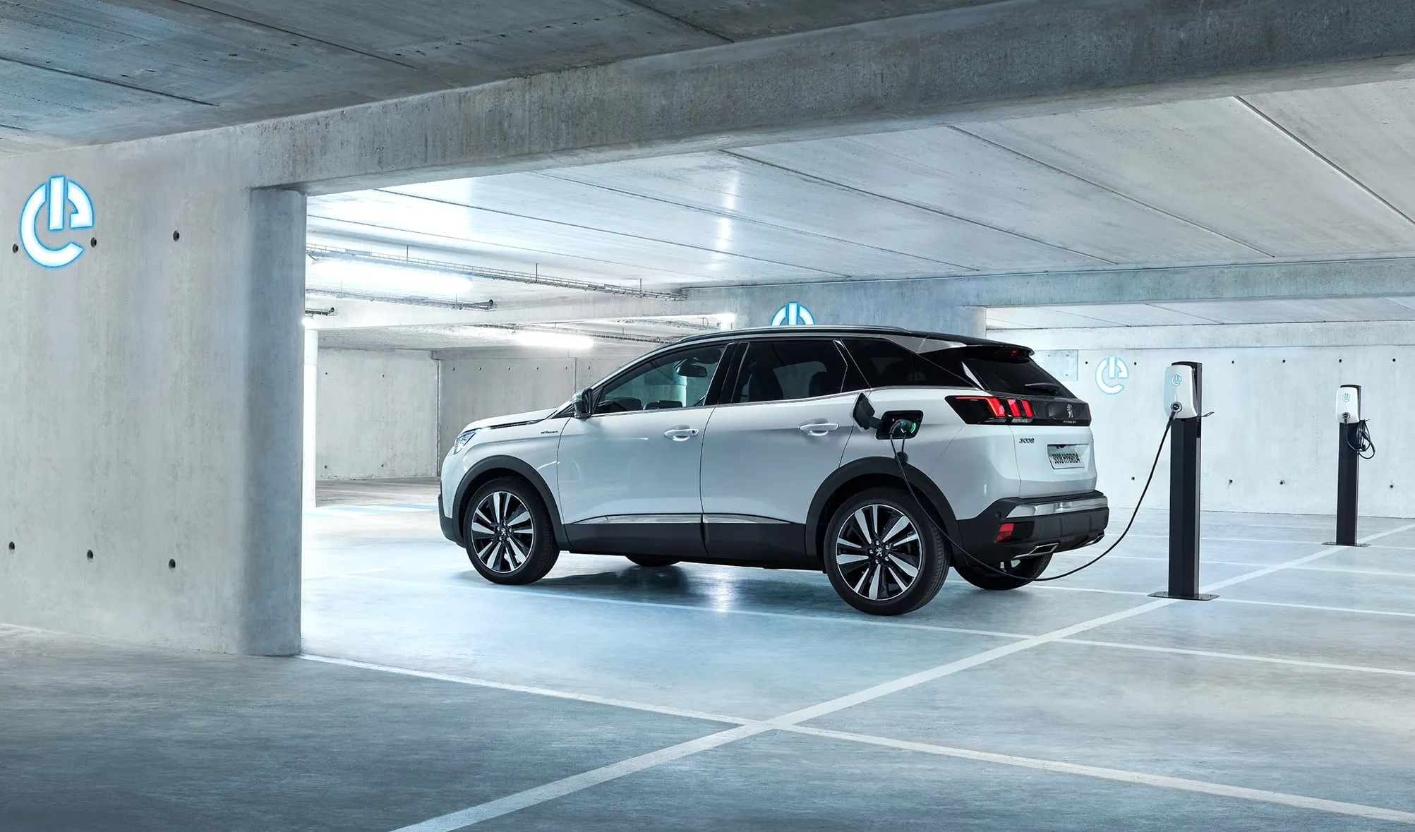 peugeot 3008 gt hybrid4