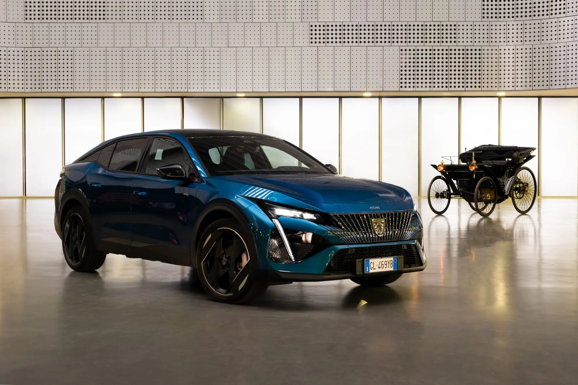 peugeot in italia da 130 anni alla guida del futuro della mobilita 2