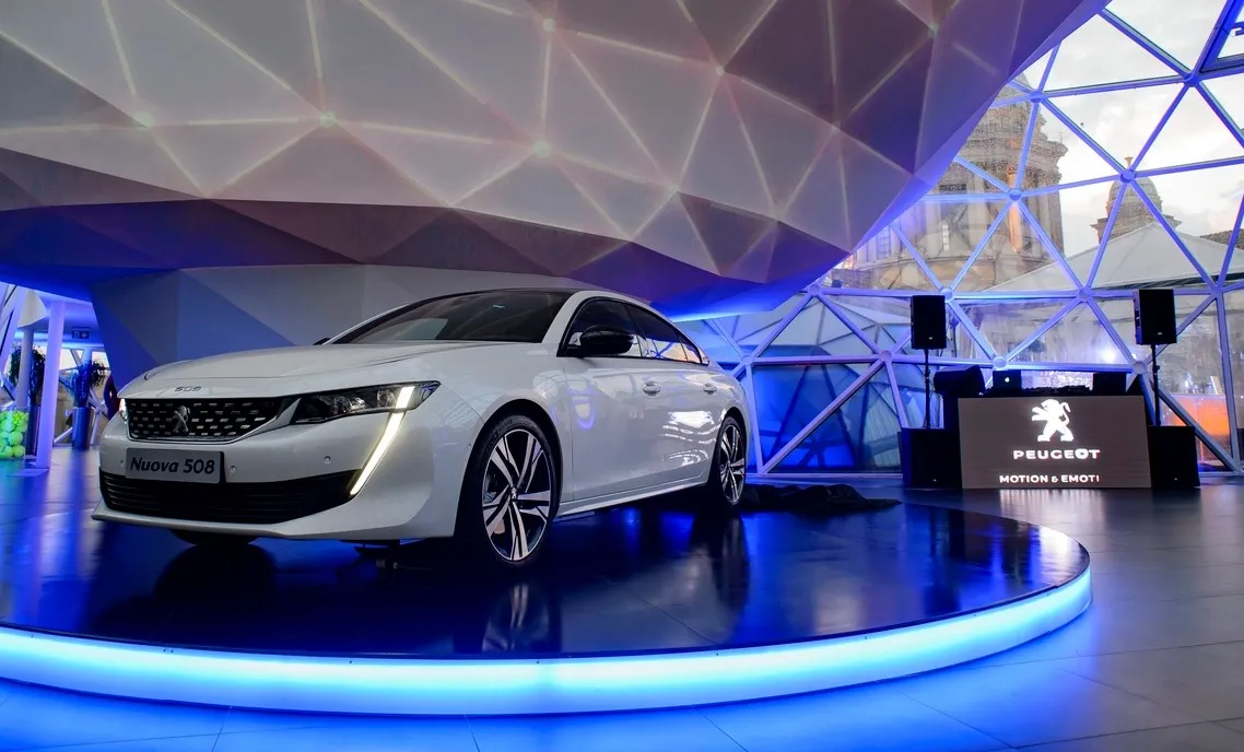 peugeot lanterna 2018 hi 1009