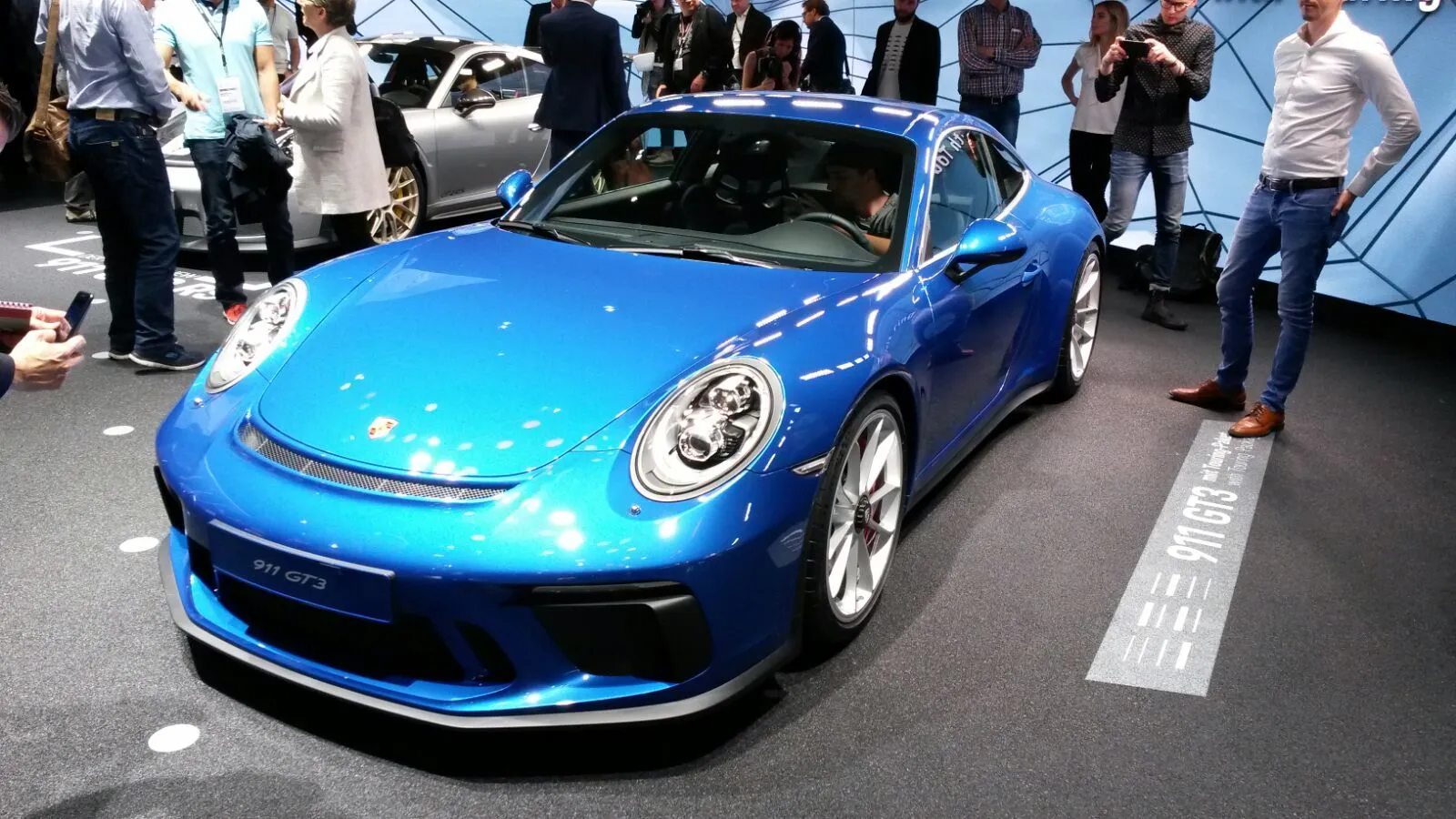 porsche 911 gt3 touring