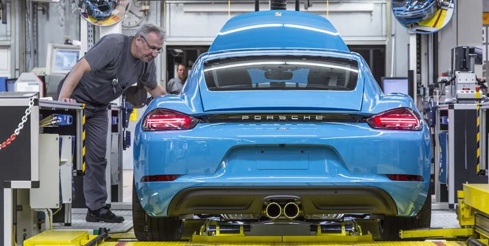 porsche stabilimento