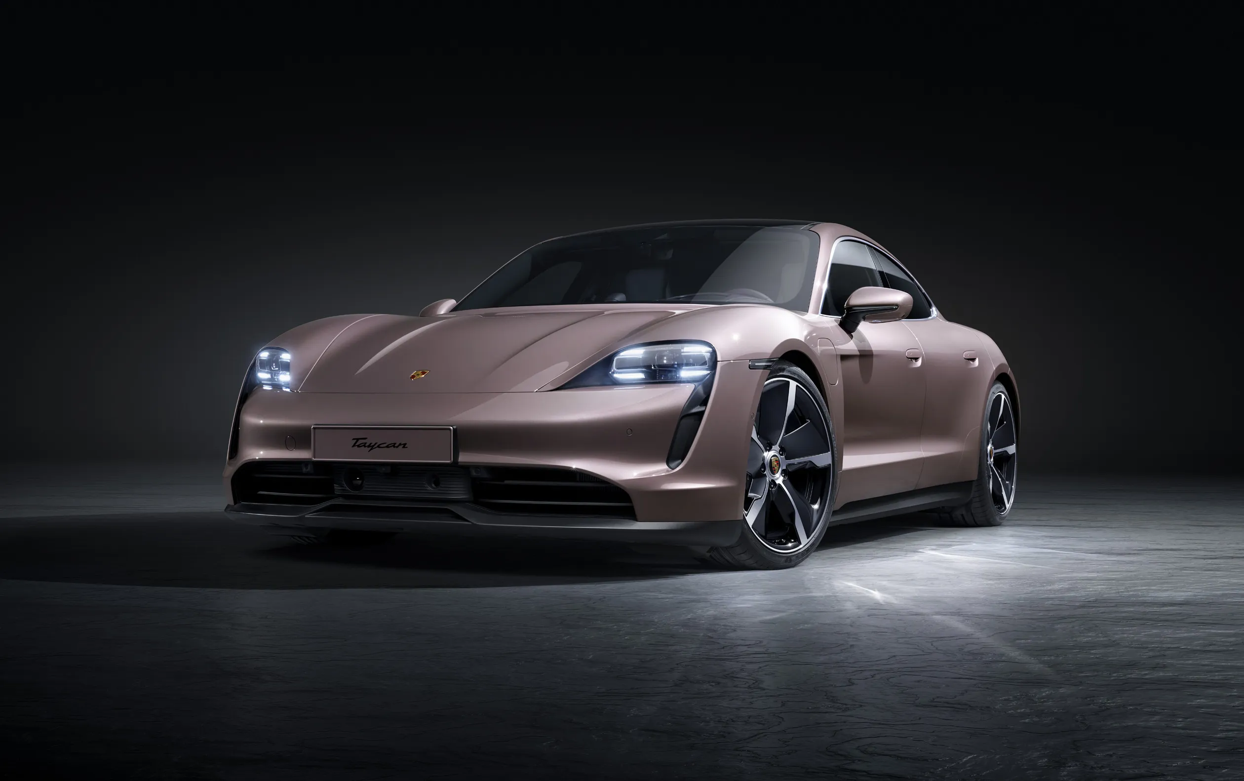 porsche taycan anteriore