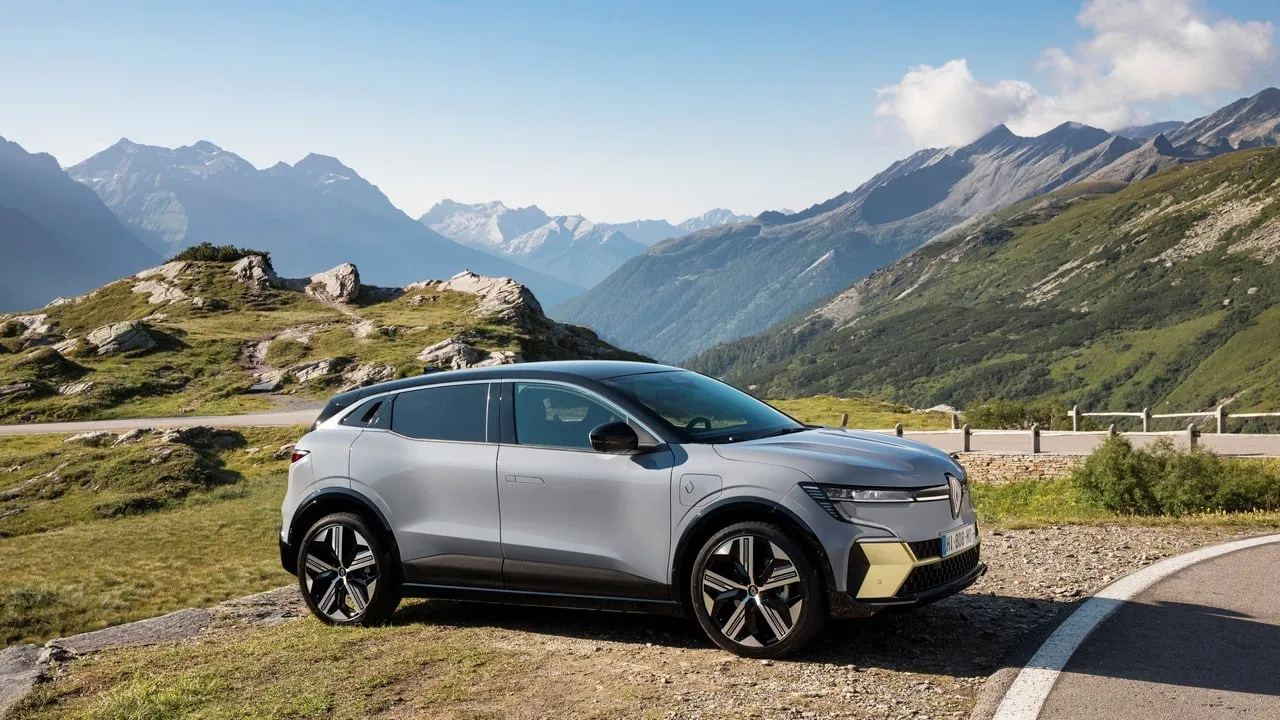 prezzi renault megane e tech