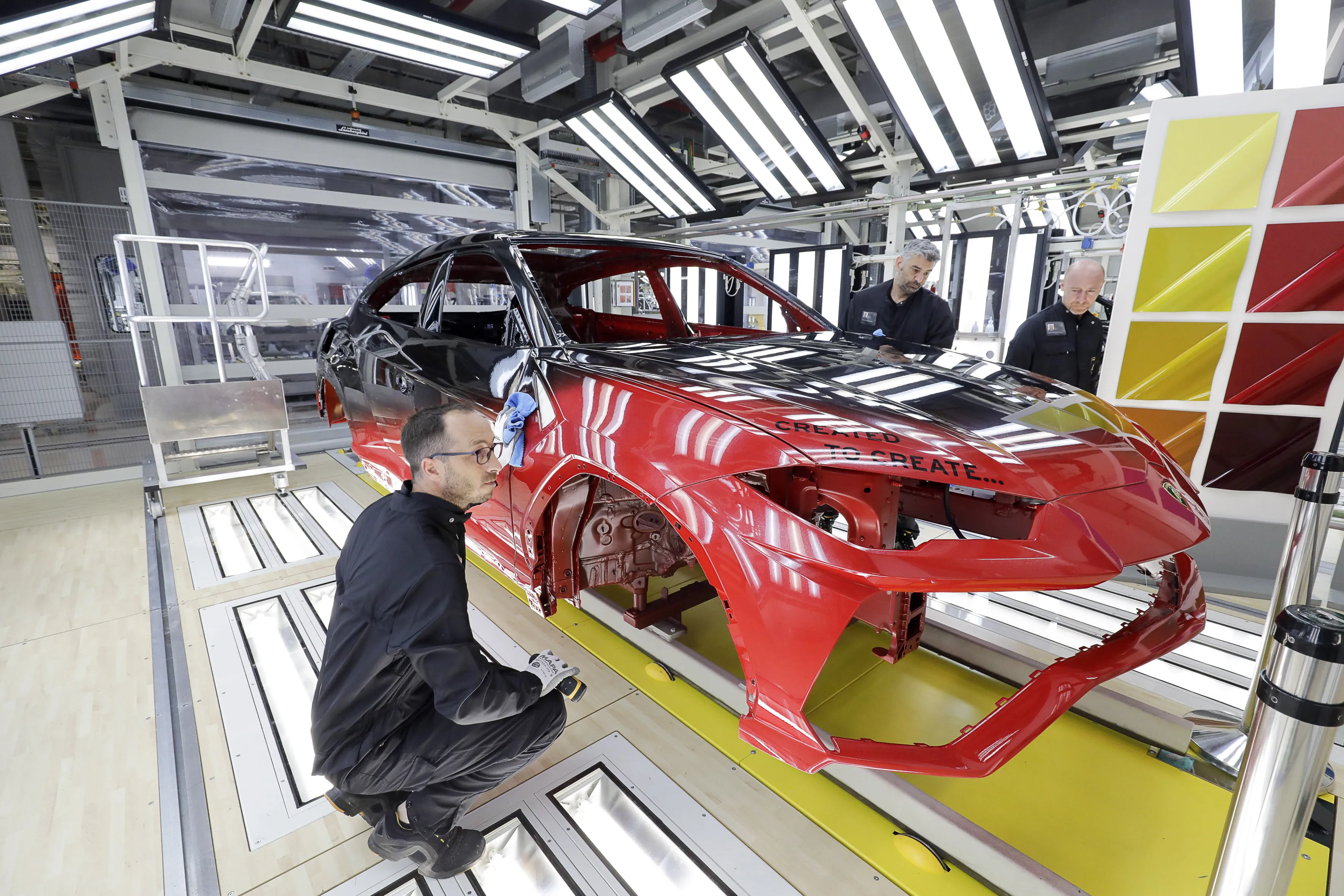 reparto verniciatura lamborghini